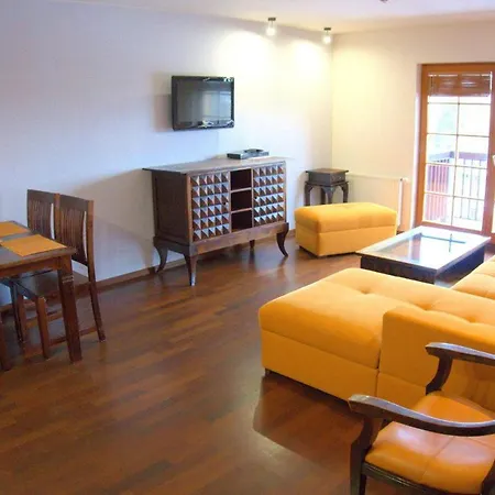 Lola Апартаменты