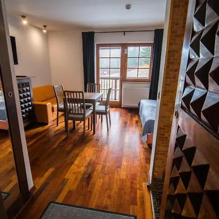 Lola Апартаменты *