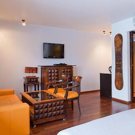 Lola * Шклярска-Поремба