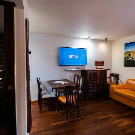 Apartment Lola *