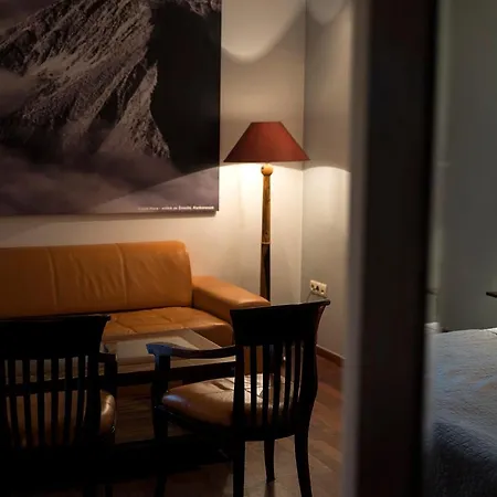 Lola Apartment *